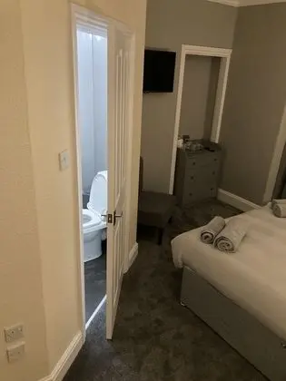Comfort Tek Büyük Yataklı Oda