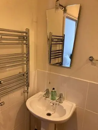 İki Ayrı Yataklı Oda, Banyolu/Duşlu