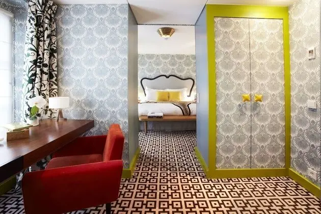 Deluxe Tek Büyük Yataklı Oda