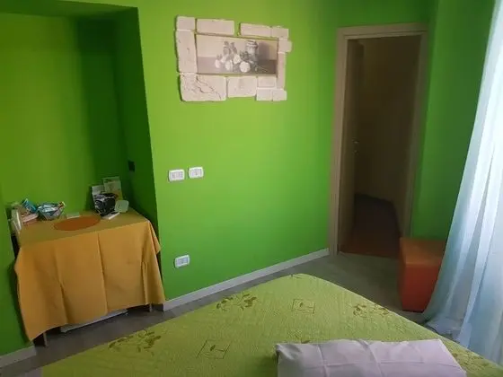 Basic Tek Büyük Yataklı Oda