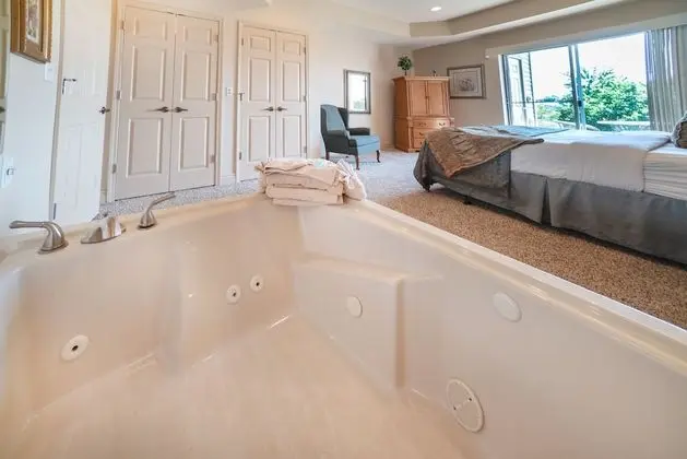 Honeymoon Süit, 1 Yatak Odası, Sıcak Su Küveti, Resort Manzaralı