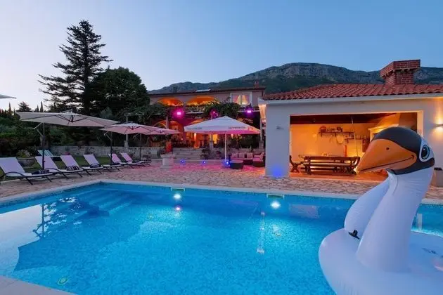 Villa