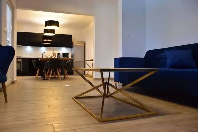 Apart Daire, 5 Yatak Odası, Balkon