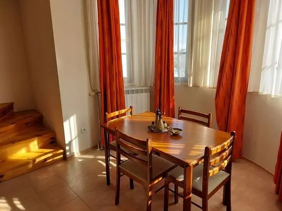 Apart Daire, 4 Yatak Odası, Balkon
