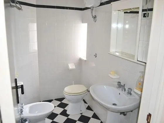 Apart Daire, 3 Yatak Odası, Sigara İçilebilir, Buzdolabı