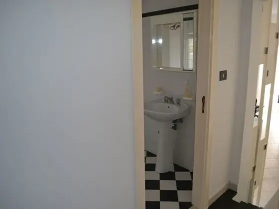 Apart Daire, 3 Yatak Odası, Sigara İçilebilir, Buzdolabı