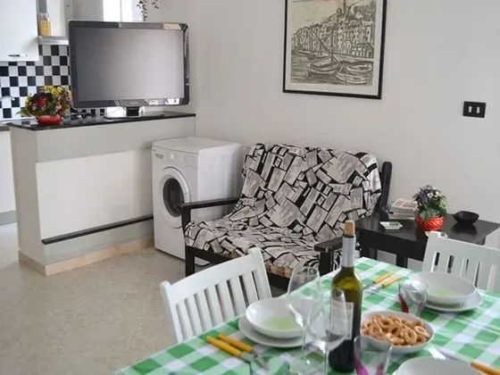 Apart Daire, 3 Yatak Odası, Sigara İçilebilir, Buzdolabı