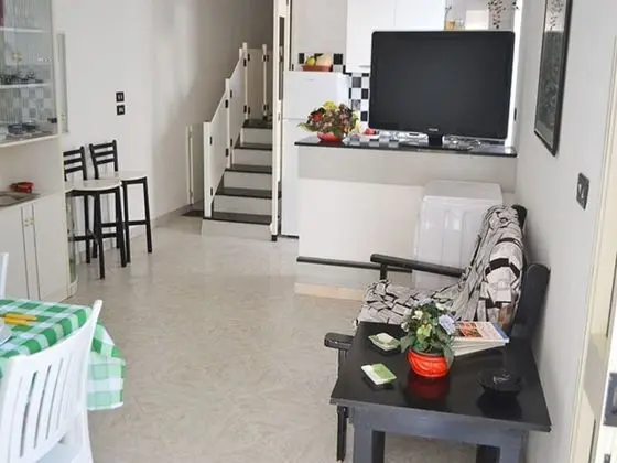 Apart Daire, 3 Yatak Odası, Sigara İçilebilir, Buzdolabı