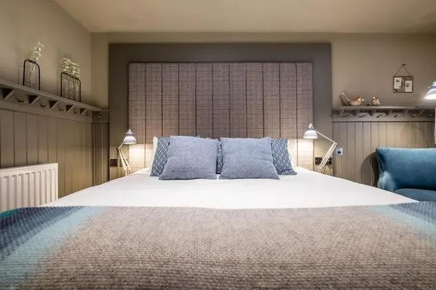 Deluxe Tek Büyük veya İki Ayrı Yataklı Oda (Juniper)
