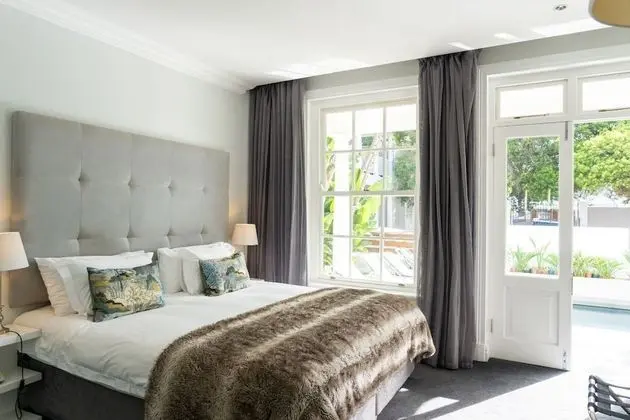 Luxury Tek Büyük Yataklı Oda, Banyolu/Duşlu