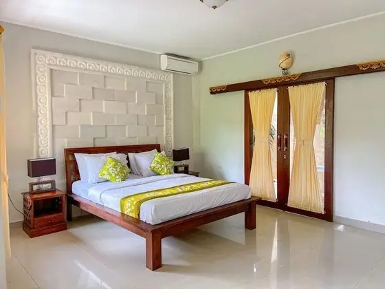 One Bedroom Deluxe Bungalow