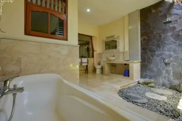 One Bedroom Deluxe Bungalow