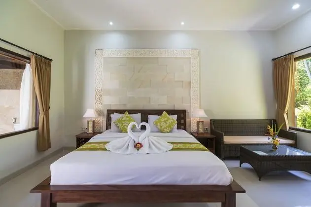 One Bedroom Deluxe Bungalow