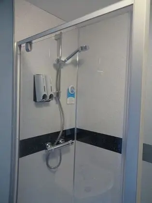Comfort Tek Büyük Yataklı Oda, Özel Banyo (Kingbee)