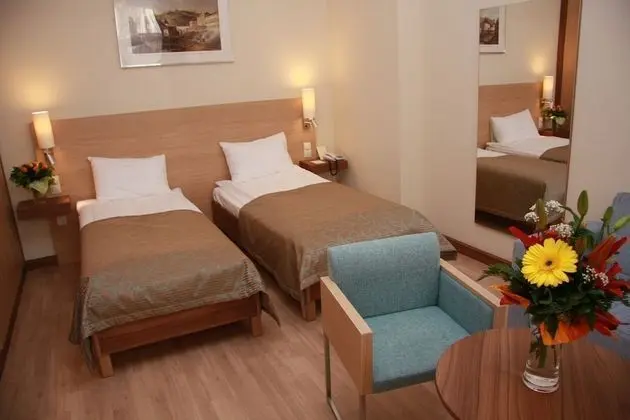 Comfort Tek Büyük veya İki Ayrı Yataklı Oda
