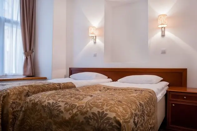 Small Double or Twin Room, 1 Double or 2 Single Beds
