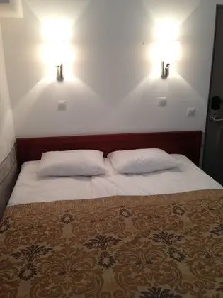 Small Double or Twin Room, 1 Double or 2 Single Beds