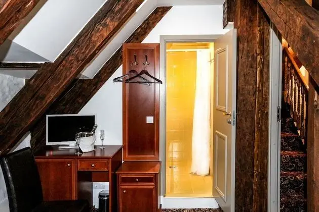 Small Double or Twin Room, 1 Double or 2 Single Beds