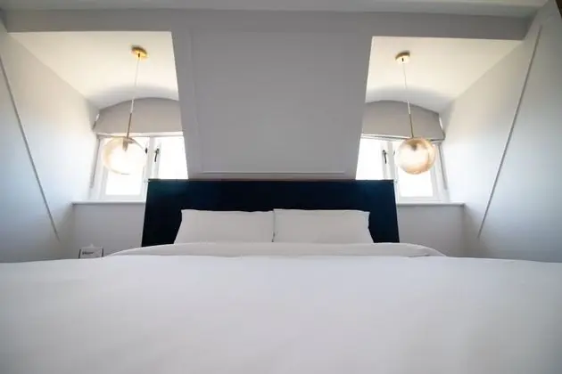 Basic Tek Büyük Yataklı Oda, Özel Banyo