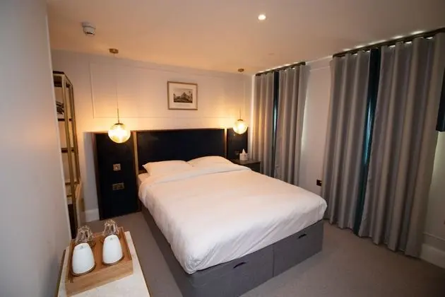 Deluxe Tek Büyük Yataklı Oda, Özel Banyo