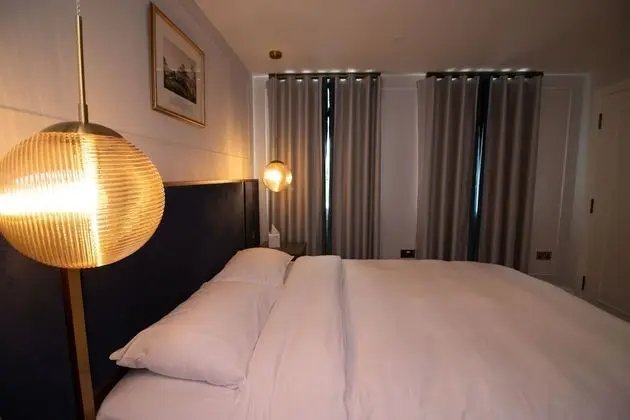 Deluxe Tek Büyük Yataklı Oda, Özel Banyo