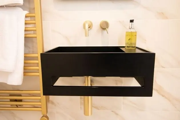 Deluxe Tek Büyük Yataklı Oda, Özel Banyo