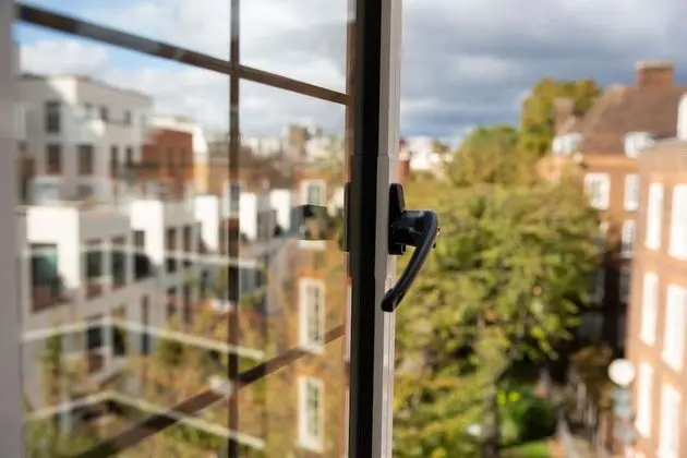 Luxury Tek Büyük Yataklı Oda