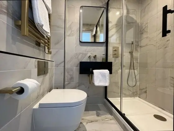 Luxury Tek Büyük Yataklı Oda