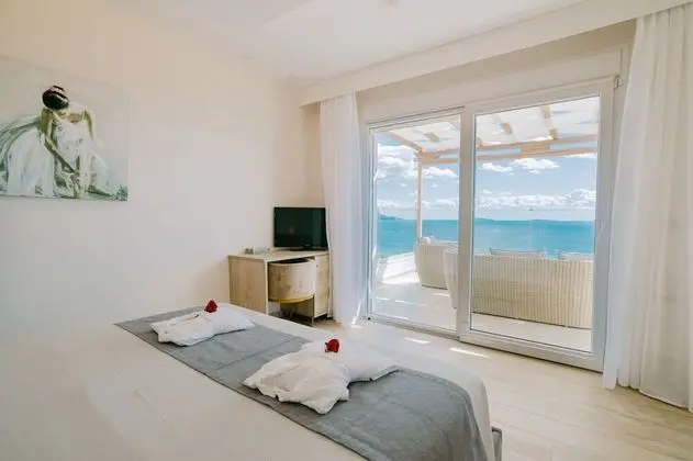 Villa, Birden Çok Yatak, Sigara İçilmez (Afrodite)