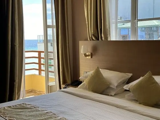 Deluxe Tek Büyük veya İki Ayrı Yataklı Oda, Deniz Manzaralı