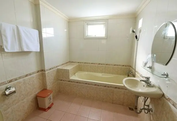 Dört Kişilik Oda, Şehir Manzaralı