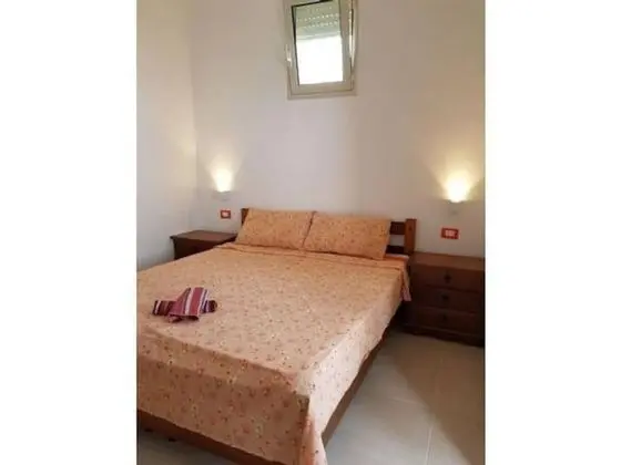 Ev, 2 Yatak Odası, Sigara İçilebilir, Buzdolabı