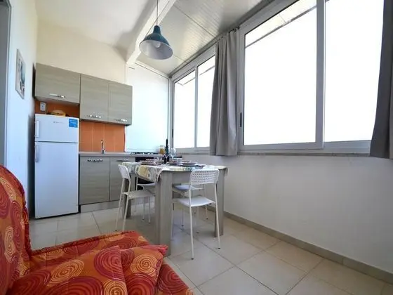 Ev, 2 Yatak Odası, Sigara İçilebilir, Buzdolabı