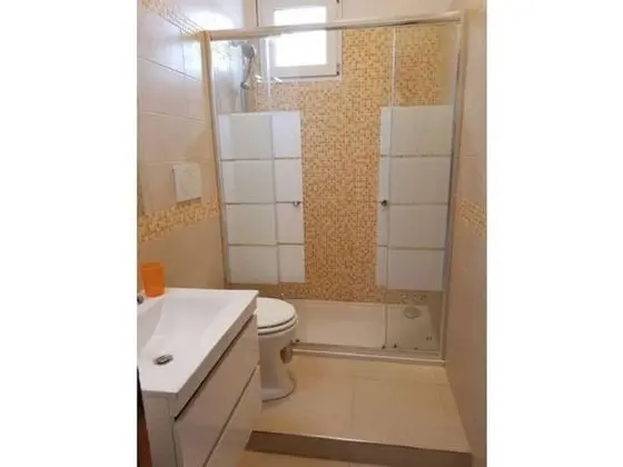 Ev, 2 Yatak Odası, Sigara İçilebilir, Buzdolabı