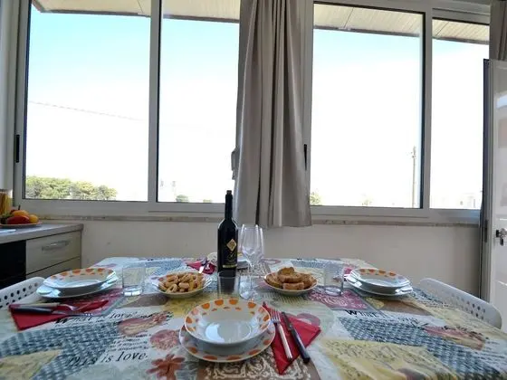 Ev, 2 Yatak Odası, Sigara İçilebilir, Buzdolabı