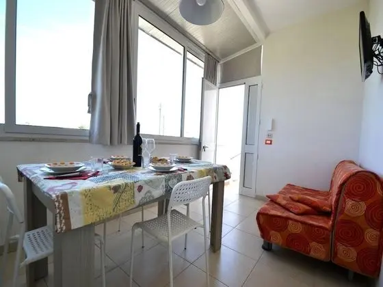 Ev, 2 Yatak Odası, Sigara İçilebilir, Buzdolabı