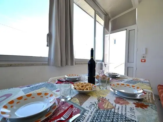 Ev, 2 Yatak Odası, Sigara İçilebilir, Buzdolabı