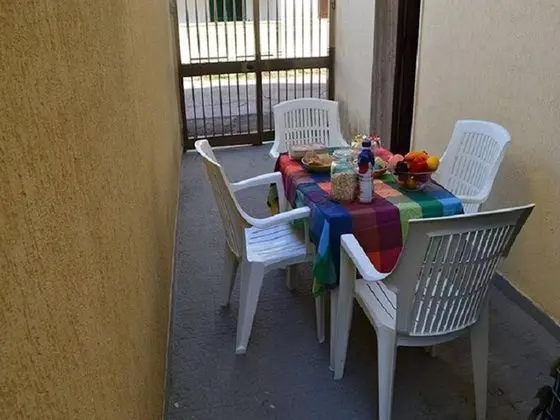 Ev, 2 Yatak Odası, Sigara İçilebilir, Veranda