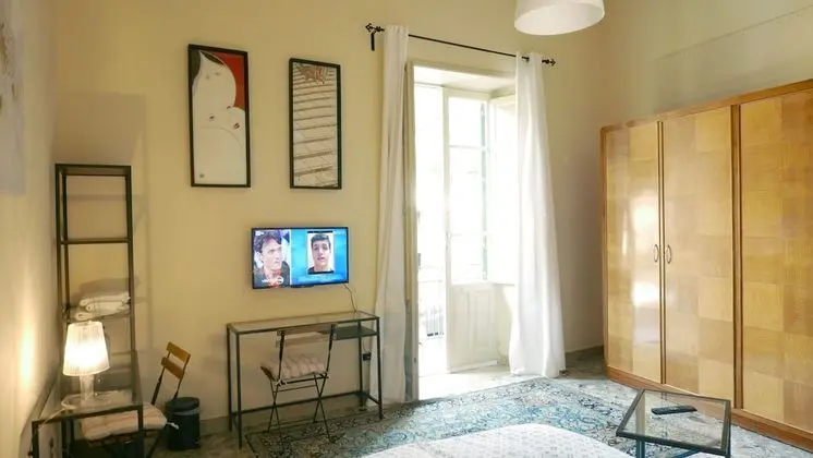 Comfort Tek Büyük Yataklı Oda, Ortak Banyo