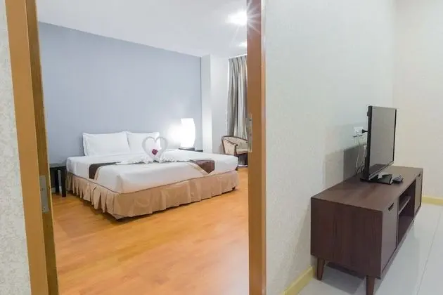 One Bedroom Premier Suite