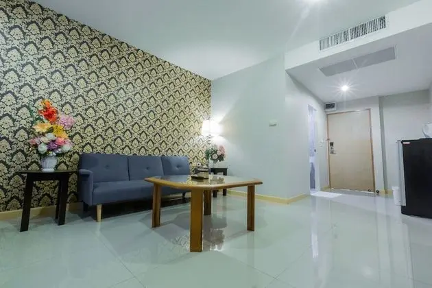One Bedroom Premier Suite
