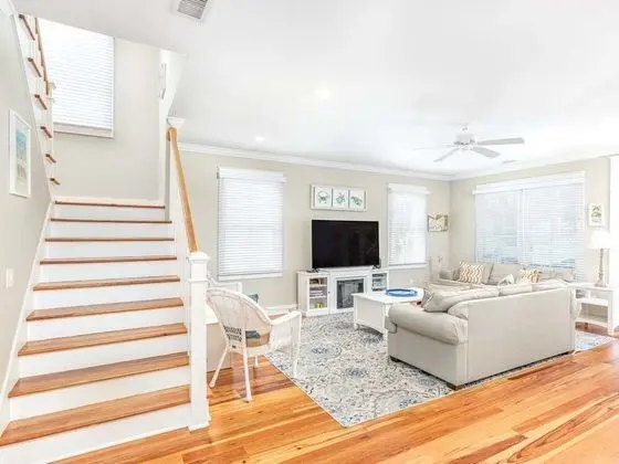 Ev, Birden Çok Yatak, Havuz Kullanımı, Havuz Manzaralı