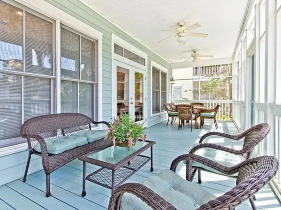 Ev, Birden Çok Yatak, Havuz Kullanımı, Havuz Manzaralı