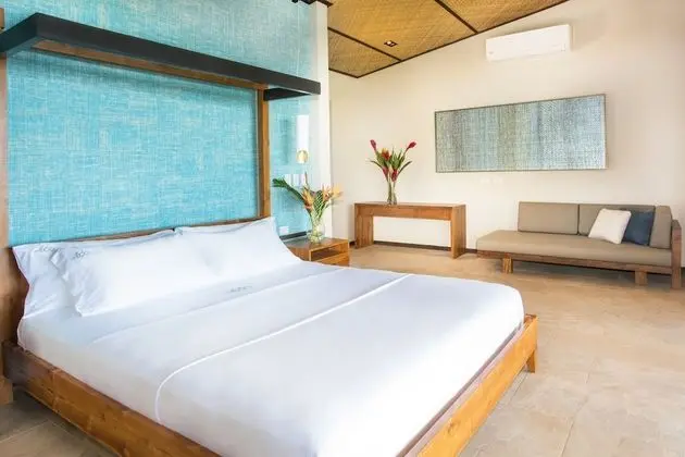 Deluxe Villa, 1 En Büyük (King) Boy Yatak, Balkon, Kısmi Deniz Manzarası (With Day Bed)