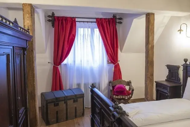 Comfort Tek Büyük veya İki Ayrı Yataklı Oda