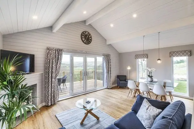 Luxury Apart Daire, Banyolu/Duşlu (Woodside Lodge 1)
