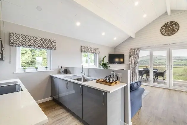 Luxury Apart Daire, Banyolu/Duşlu (Woodside Lodge 2)