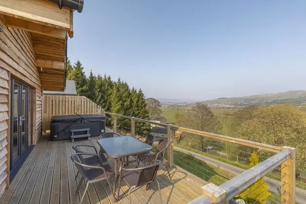 Luxury Apart Daire, Banyolu/Duşlu (Woodside Lodge 2)
