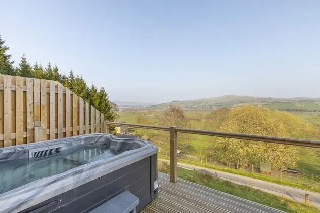 Luxury Apart Daire, Banyolu/Duşlu (Woodside Lodge 2)