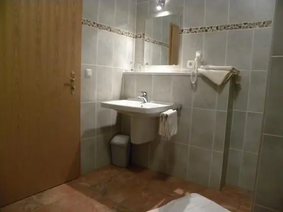 Tek Büyük Yataklı Oda